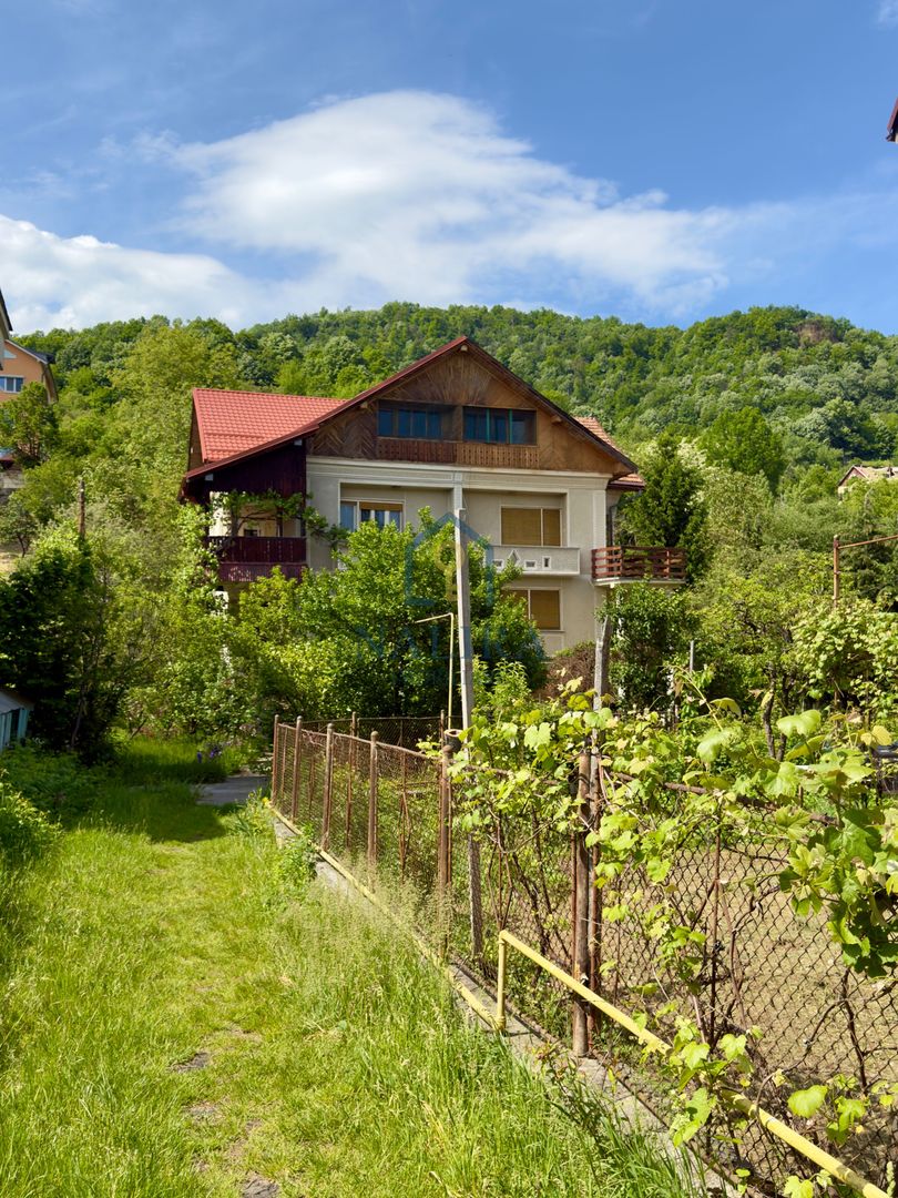 Casă de vânzare – zonă grădiniței Step by step - Poză 1