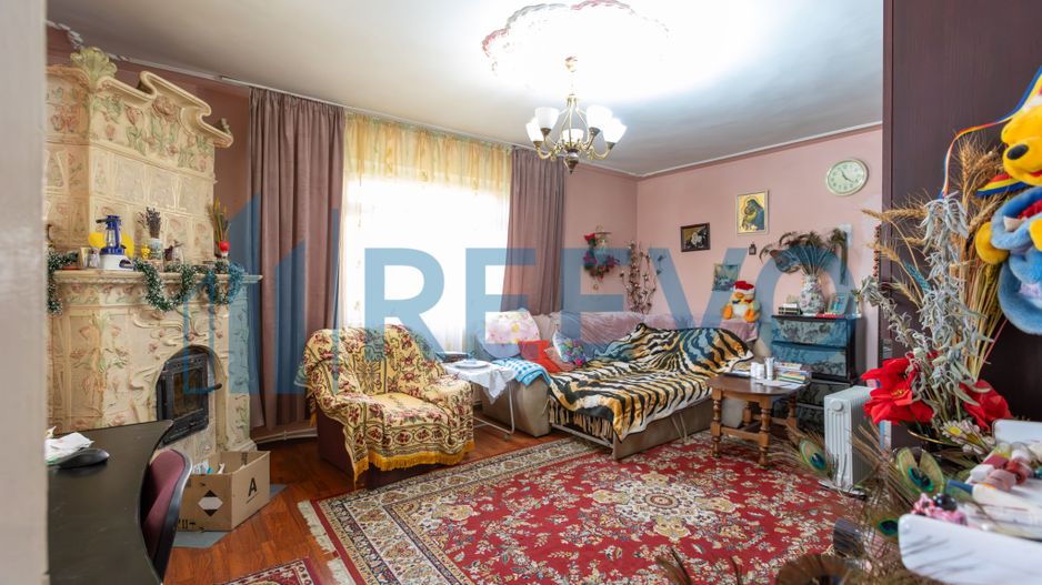 Clădire și teren de investiție, central Roman - Poză 26