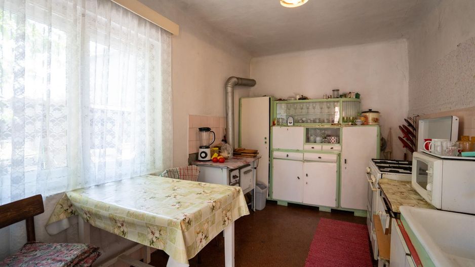 Casa singur in curte cu acces auto si teren 993 mp in Iosia.ï¿½ - Poză 4