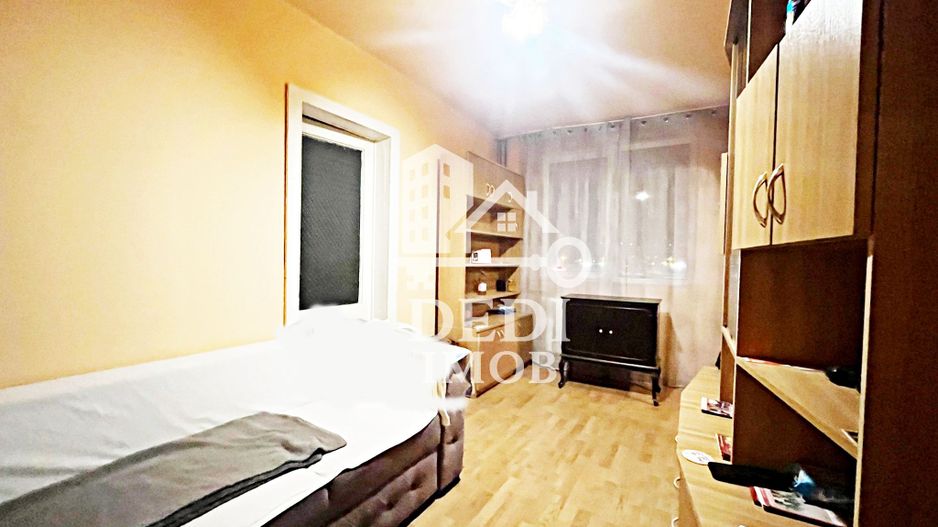 Apartament cu 2 camere de vanzare pe Gradinarilor, Oradea - Poză 1