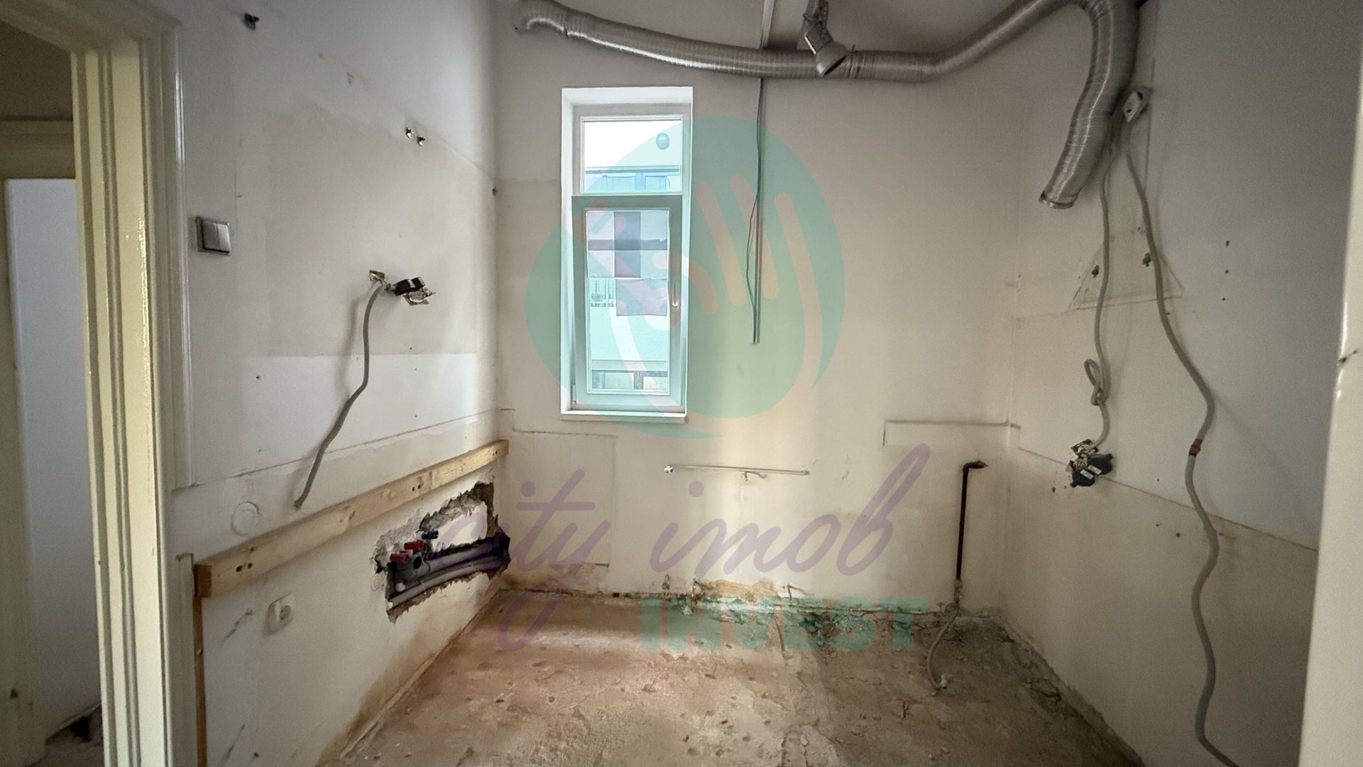 Apartament cu șemineu și curte proprie, zonă Kiseleff –Aviatorilor - Poză 12