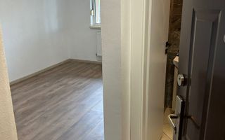 Garsoniera zona Buziasului la parter - Poză 3