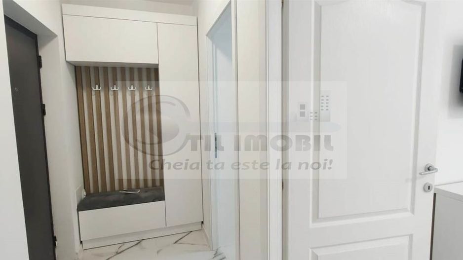 1 CAMERA CETATUII DECOMANDAT - Poză 8