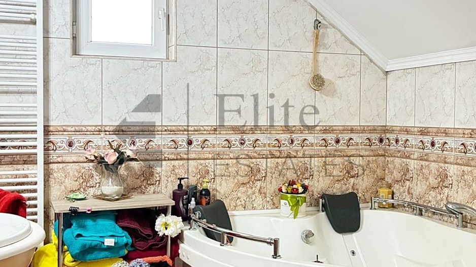 Casa singura in curte ultracentral in Oradea - Poză 13