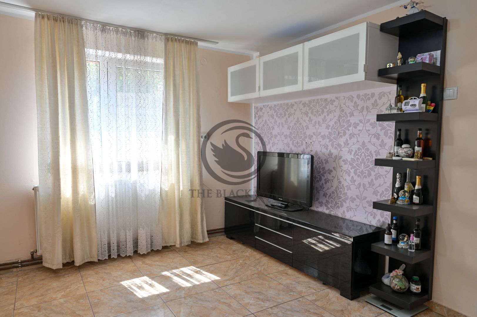 Casa de vanzare | 1.048 Mp teren | Romanesti - Poză 4