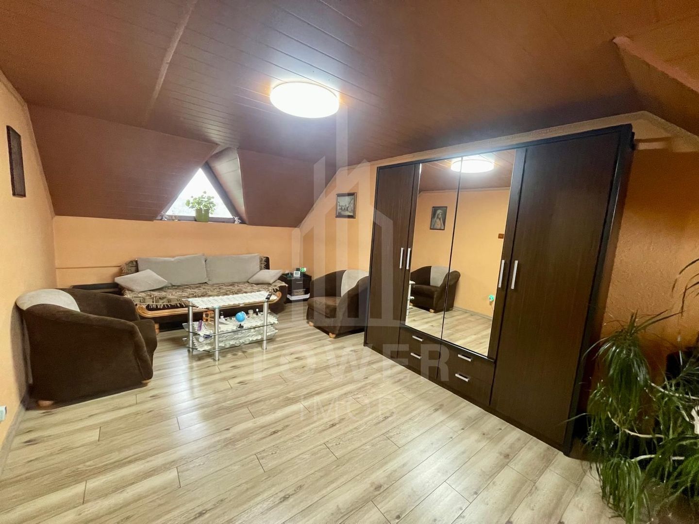 Oportunitate unică – Casă spațioasă de vânzare în zona Terezian - Poză 5