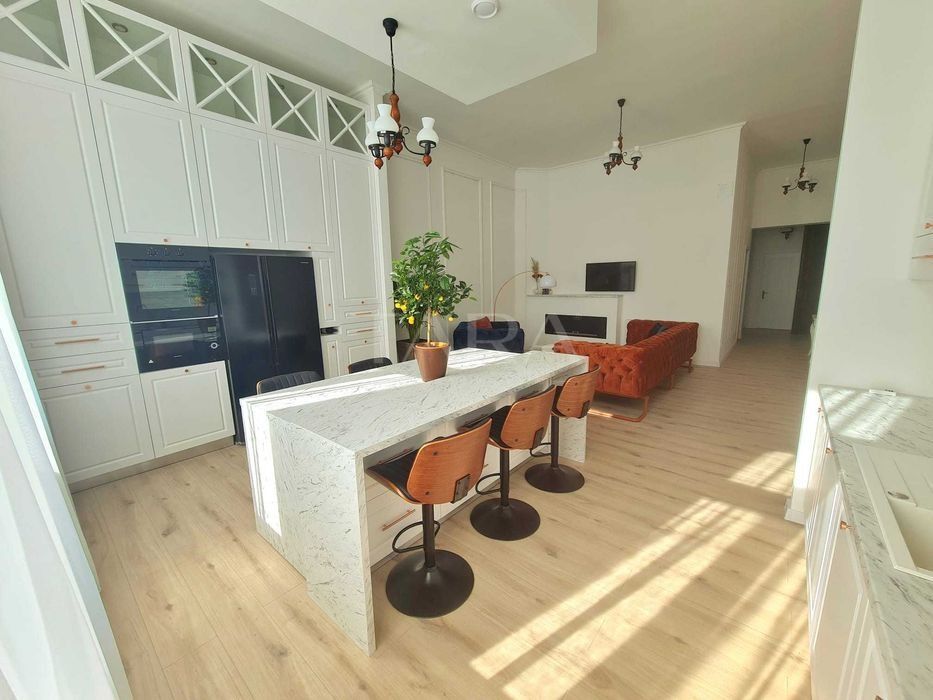 Apartament deosebit cu 3 camere, Ultracentral - Poză 1