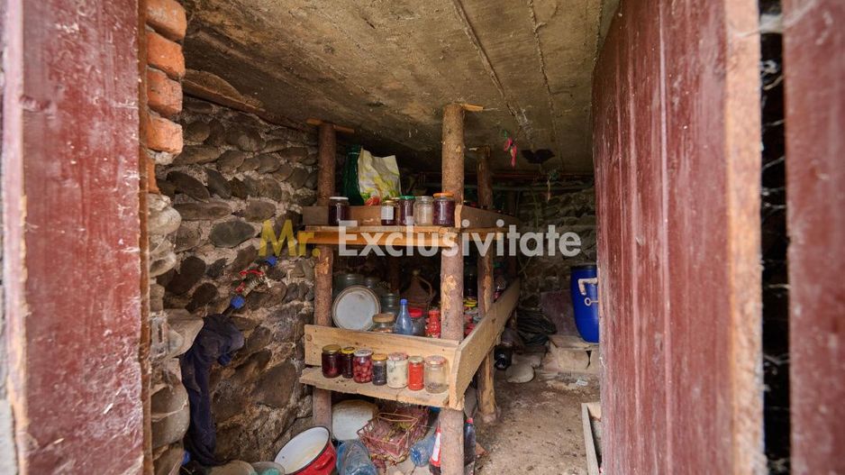 Casa in Leresti, la strada principala, cu rau in spate | teren 831 mp- Campulung - Poză 11