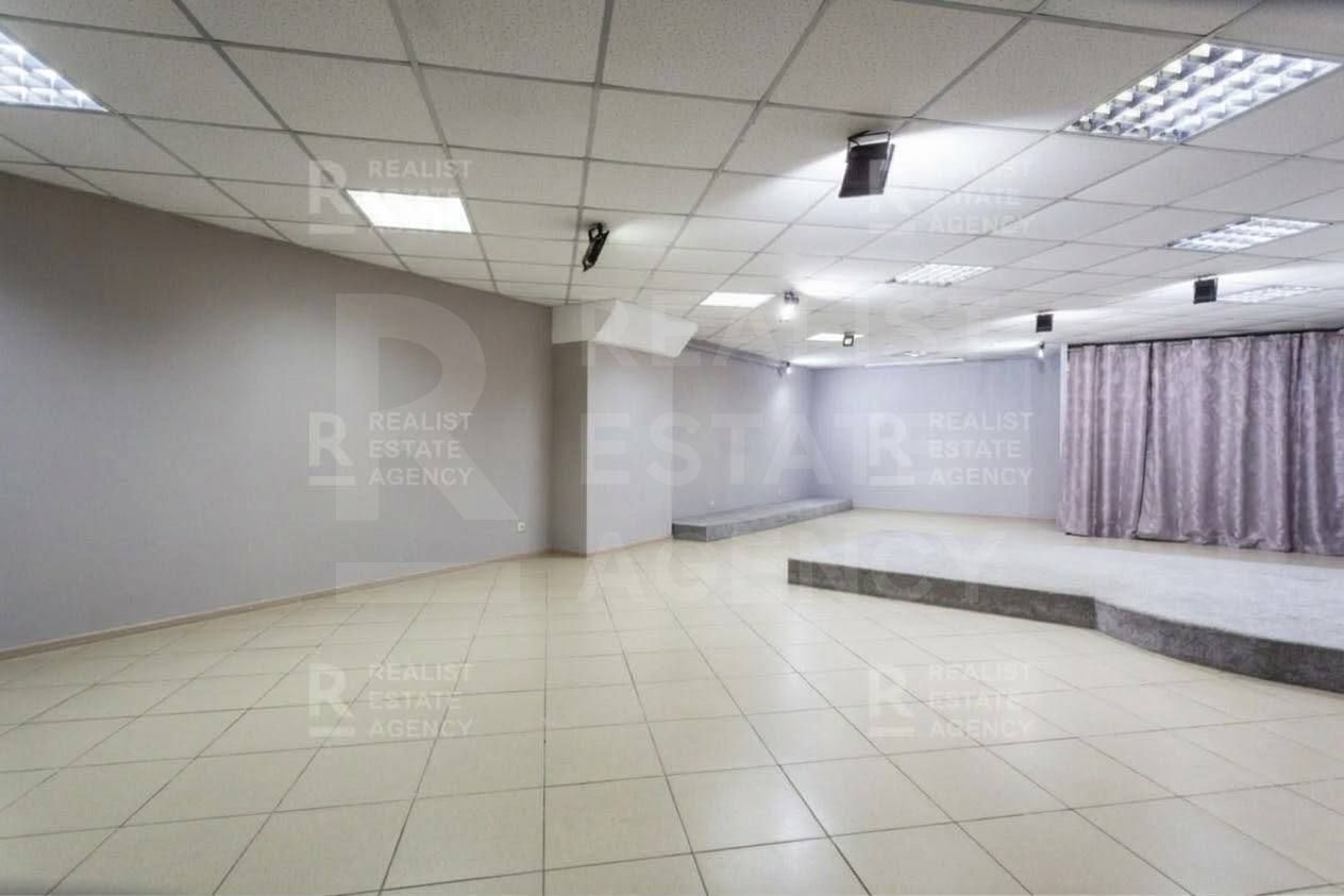Vânzare, spațiu comercial, 1400 mp+9 ari, str. Ștefan cel Mare, Bălți - Poză 11