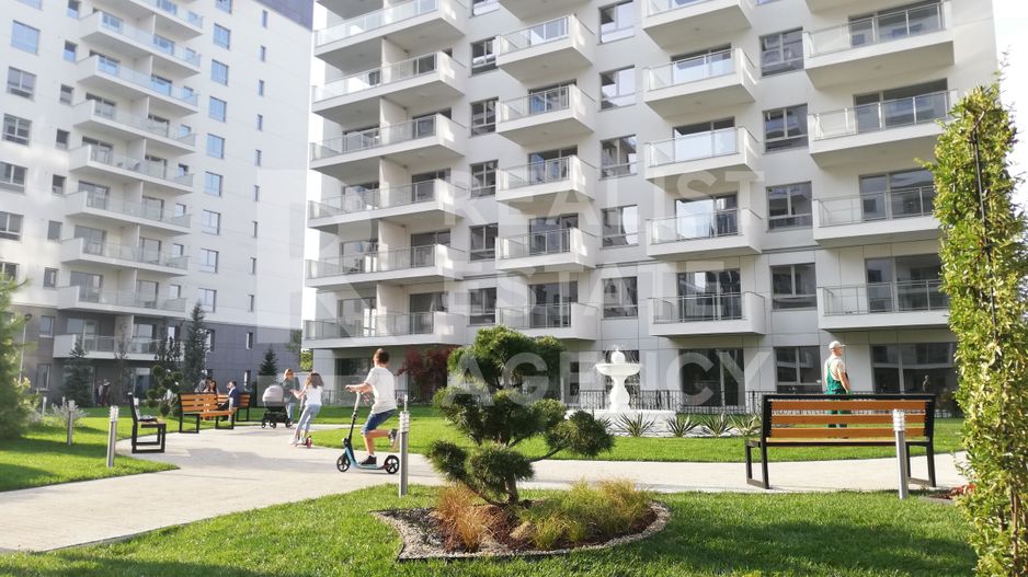 Vânzare, apartament cu 3 camere mobilat, Luxuria Residence - Poză 2
