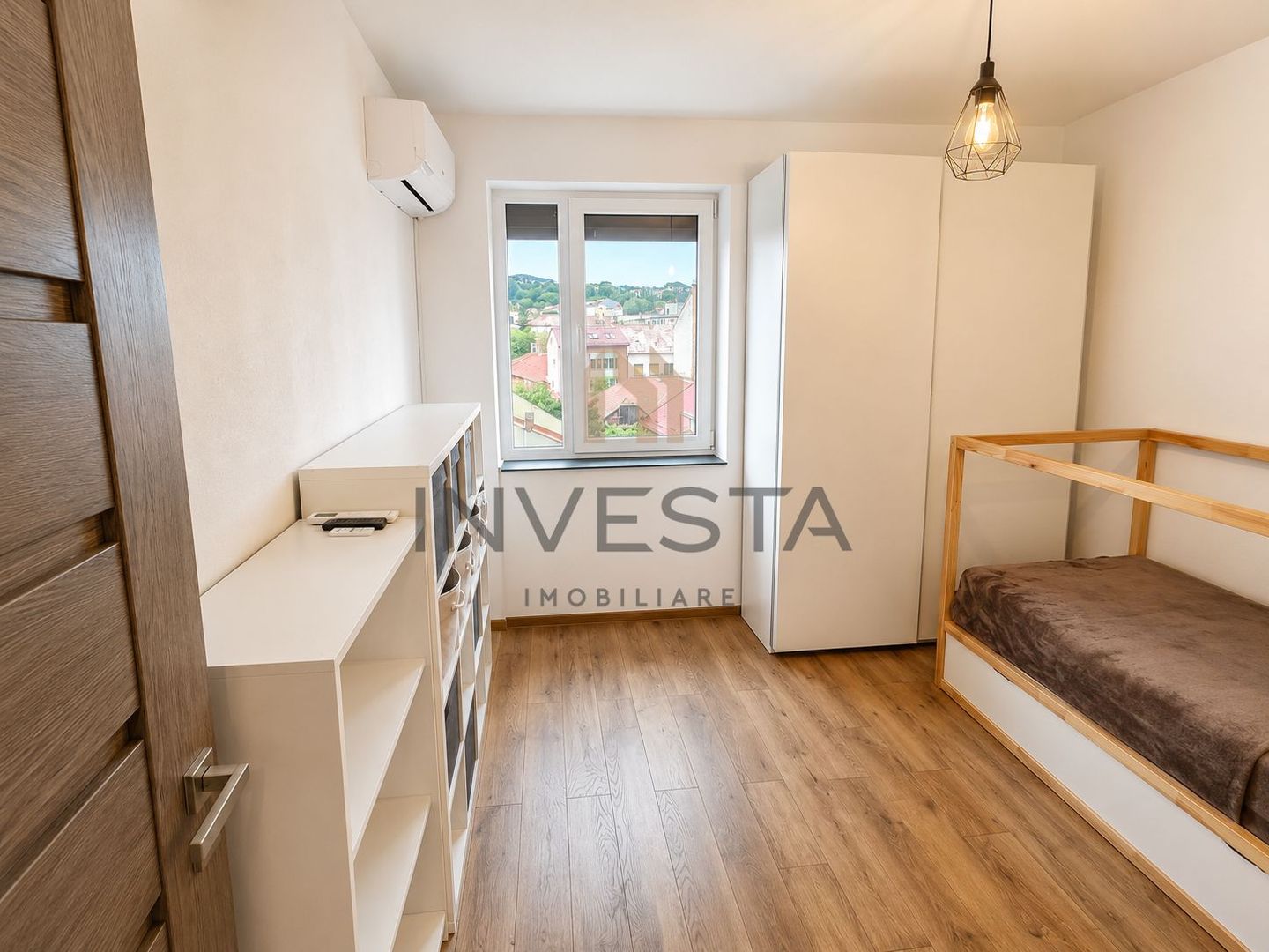 Aparament cu 3 camere si parcare de inchiriat, bloc nou, zona Centrala - Poză 5