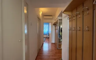 Apartament 3 camere decomandat cu 2 băi în Calea București - Poză 11