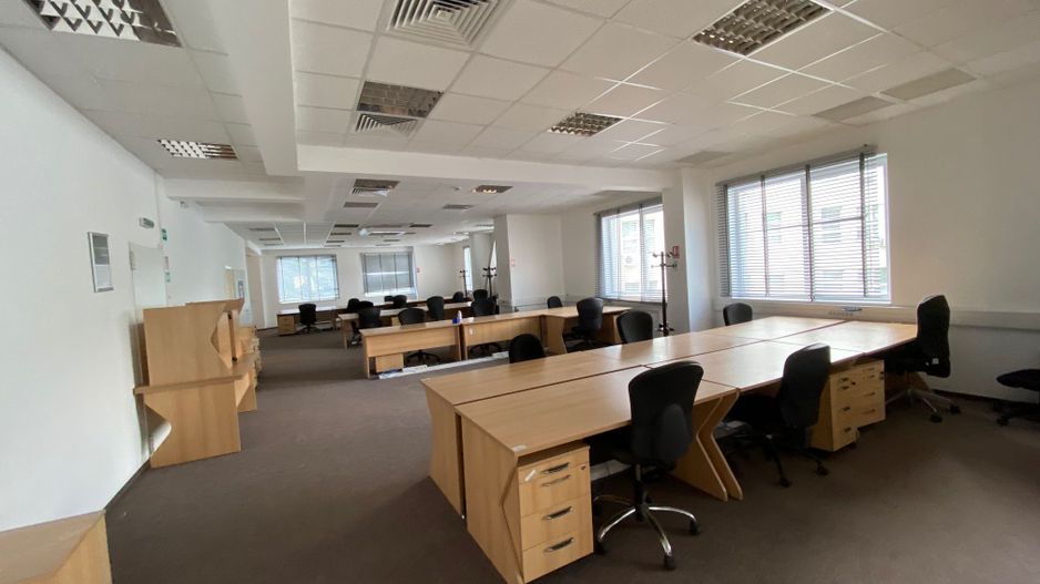 Cladire de  birouri - zona COMPLEX - Poză 13