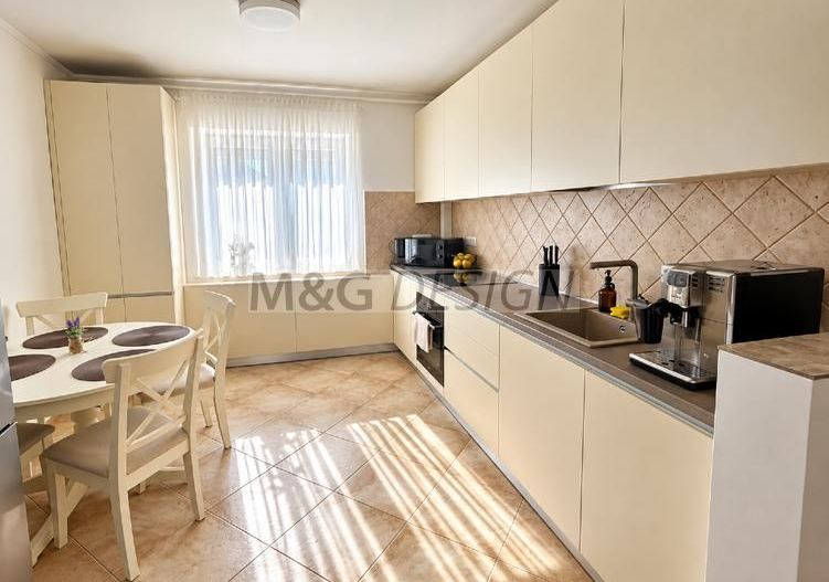 Apartament  3 camere zona Aradului  2 băi, 2 balcoane - Poză 3