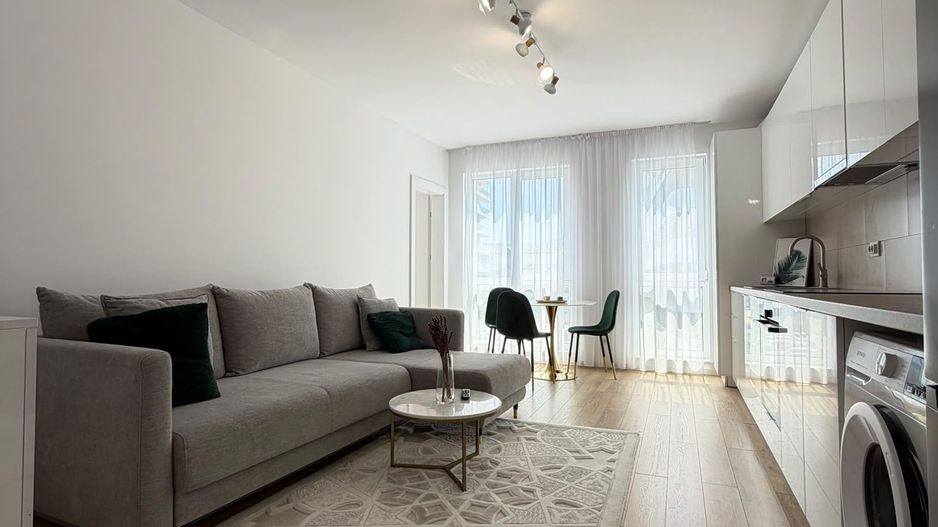 Apartament 2 camere, balcon, etaj intermediar, garaj, zona Eroilor - Poză 3