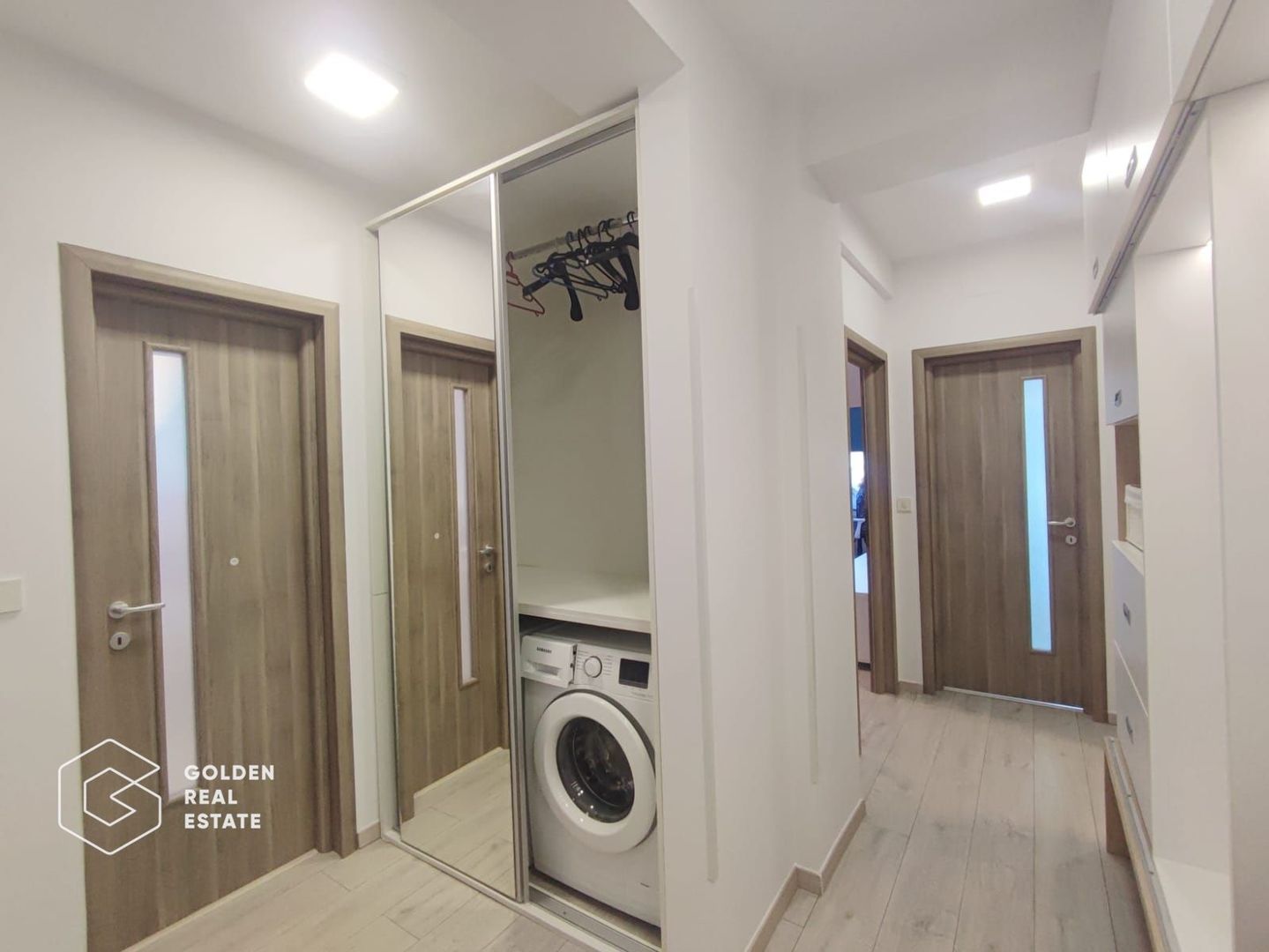 Apartament frumos decorat, spatios, parcare proprie, P-ta Garii - Poză 5