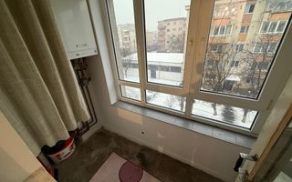 2 camere decomandate, balcon Zona Intre Lacuri, Iulius Mall, Fsega - Poză 12