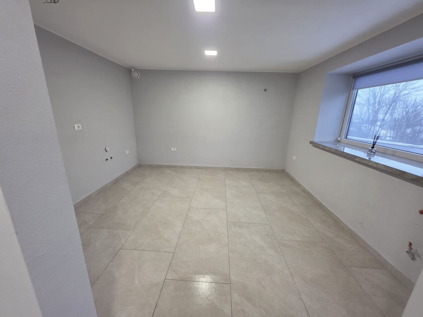 Spatiu Comercial | Calea Unirii | 40MP Utili - Poză 1