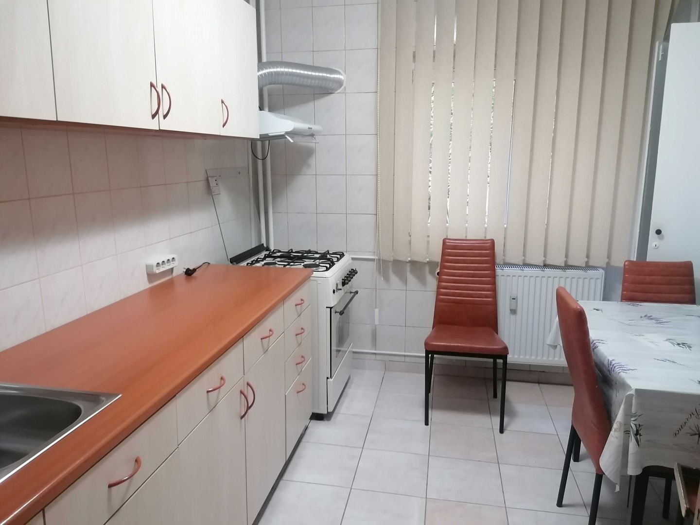 De închiriat apartament 2 camere Constantin Brâncoveanu - Poză 1