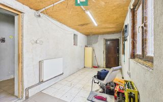 Casă parter pe colţ în Grădişte - Poză 3