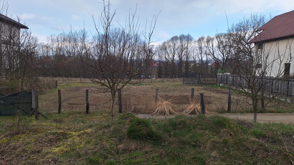 Teren intravilan Curtea de Arges - Poză 1