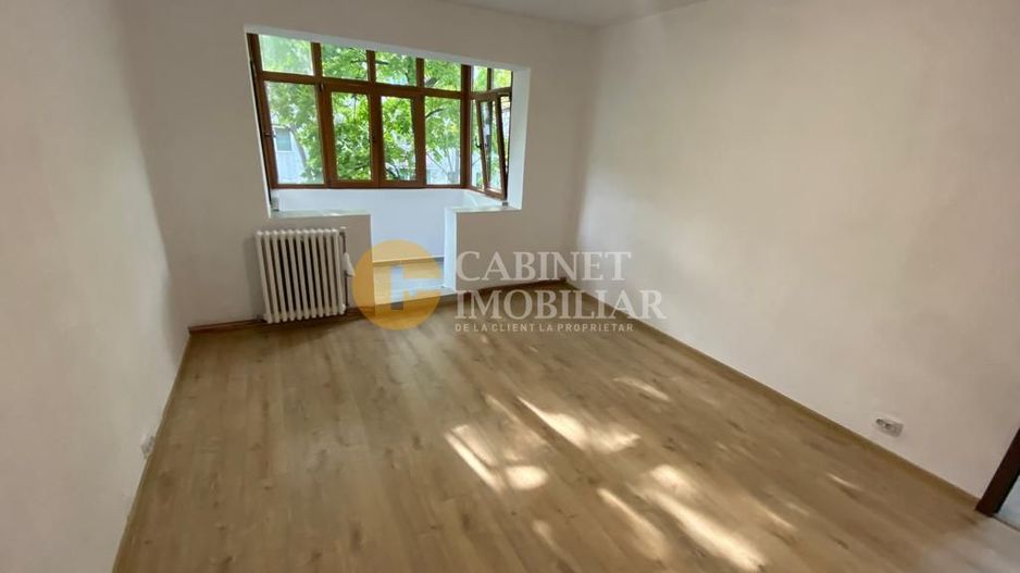 Etaj 2, zona Alexandru cel Bun 2 camere-liber mutare imediata - Poză 3