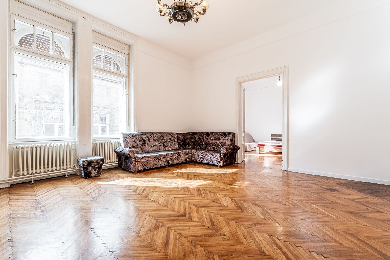 Apartament spațios cu 2 camere, situat pe strada Mețianu - Poză 2