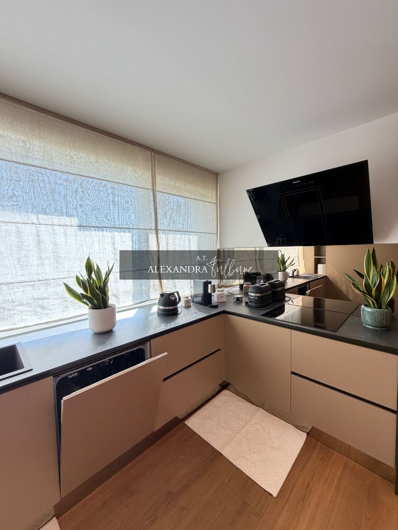 Apartament PREMIUM cu curte, terasă și lift cu acces direct în living - Poză 24