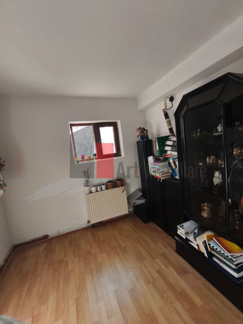 Casa Vanzare Giulesti 4 camere - Poză 13
