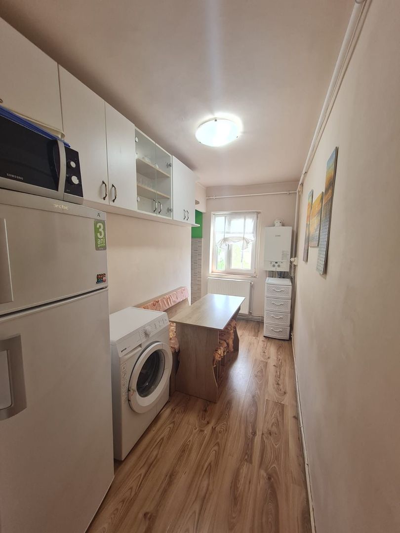 La 10 minute de Piața Unirii - Poză 18