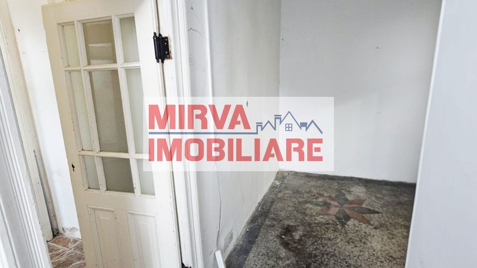 Casă cu arhitectură interbelică, 5 camere, teren 409 mp – Central - Poză 36
