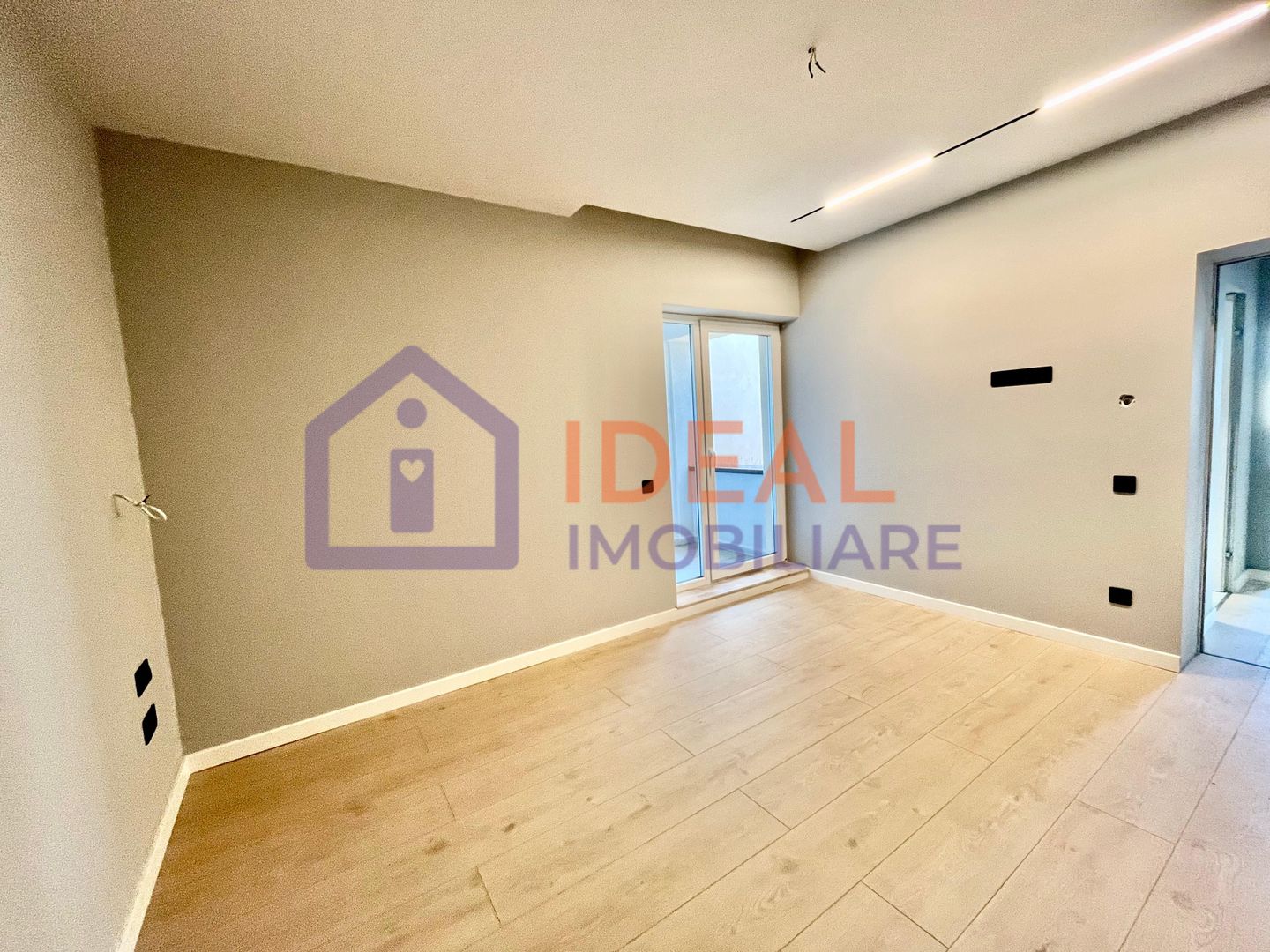 Penthouse cu 3 camere LA CHEIE, cu terase de 200mpu, zona Calea Surii Mici - Poză 8