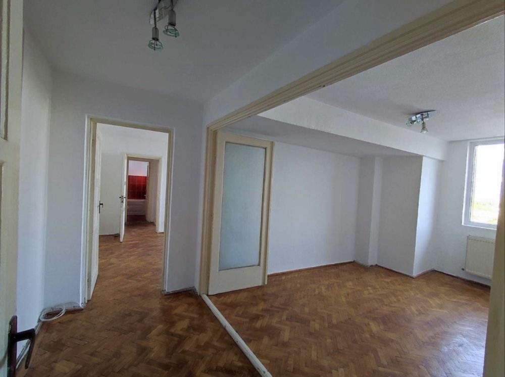 Apartament 3 camere-Zona Chibrit-Sector 1 - Poză 2