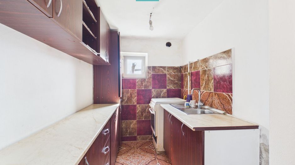 2 case separate + curte 1400 mp – Zona Dâmbovița - Poză 18