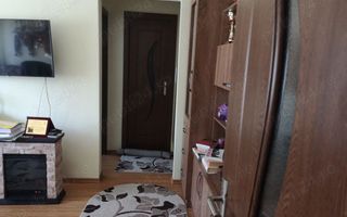 Vând apartament 2 camere Carpați 1 - Poză 2