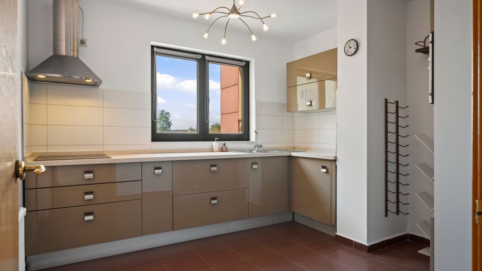 Apartament Otopeni CENTRAL 3 camere, 102m2,  Luminos si Primitor - Poză 7