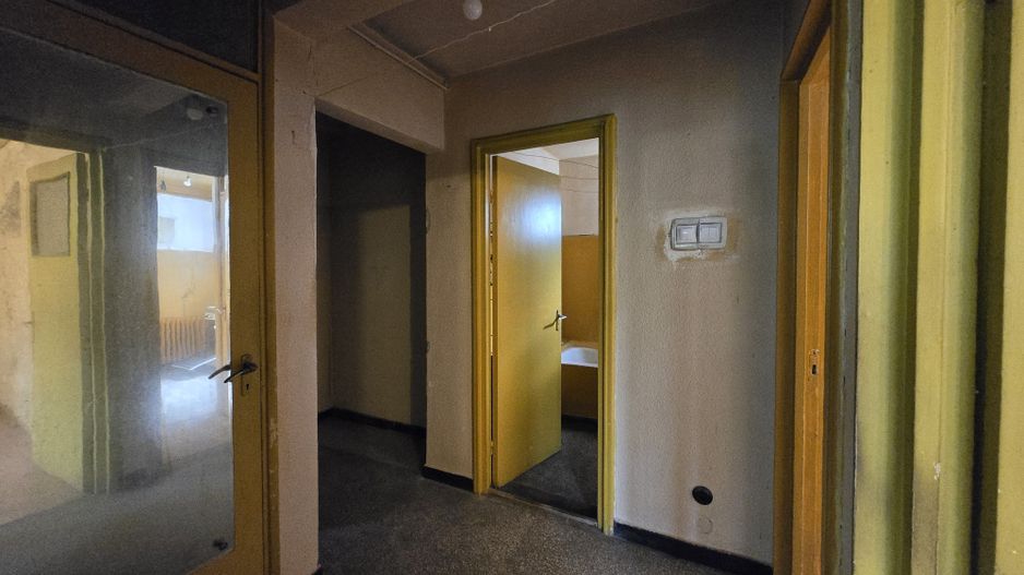 2 CAMERE ^ Plaza Romania ^ decomandat ^ baie cu geam ^ COMISION 0% ^ bloc tip P - Poză 10