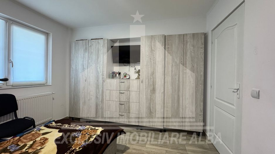 Apartament cu 4 camere de vanzare, Ampoi 2 - Poză 4