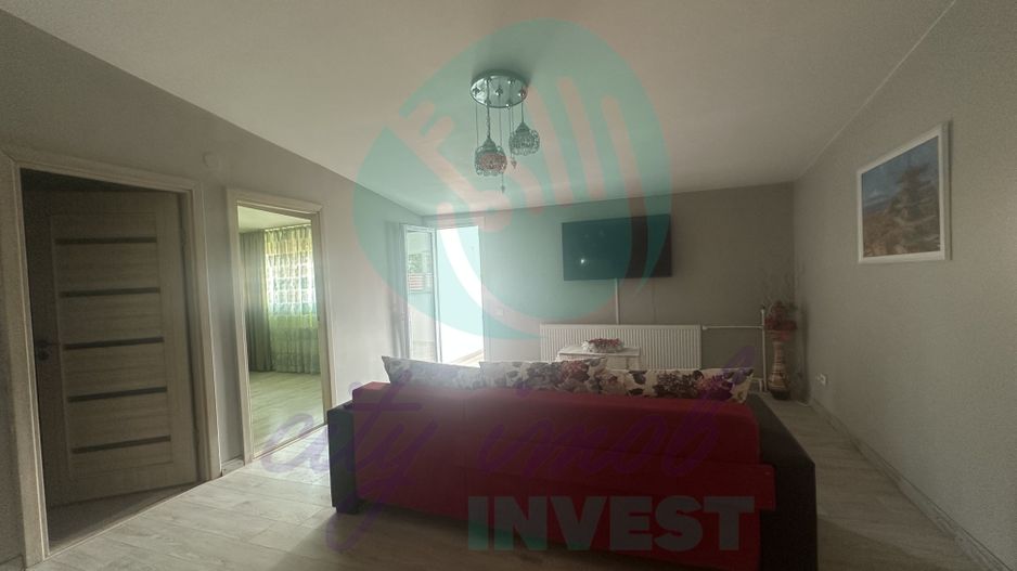 Casa cu teren de 792 mp - Poză 9