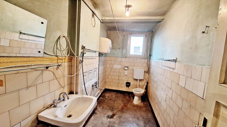 Apartament 2 camere in vila la poalele Tampei, 99000 euro - Poză 11