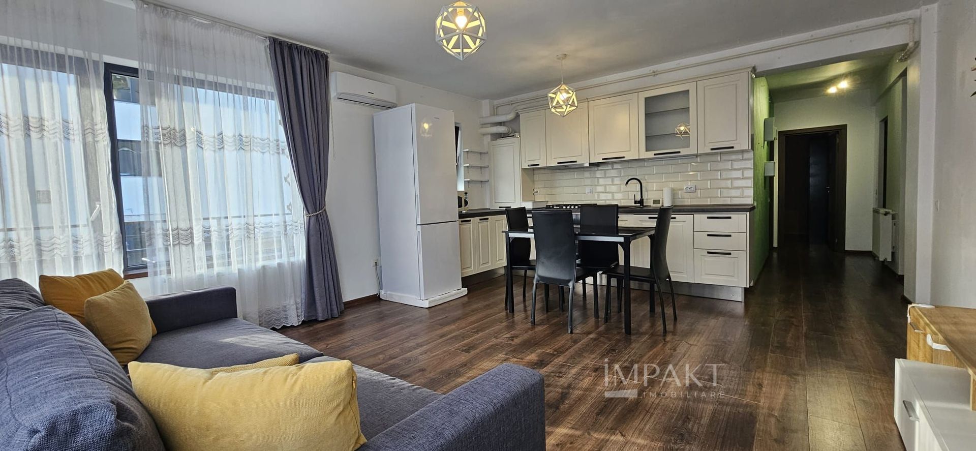 Apartament cu 3 camere, 2 balcoane si loc de parcare in Donath Park - Poză 1