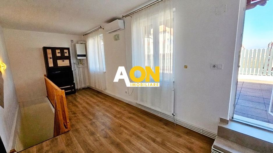 Penthouse pe două niveluri, panouri solare, terasă de 50 mp, boxă - Poză 10