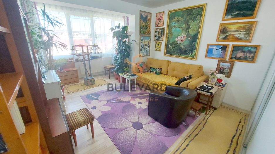 Apartament cu 3 camere, zona Terra! - Poză 2