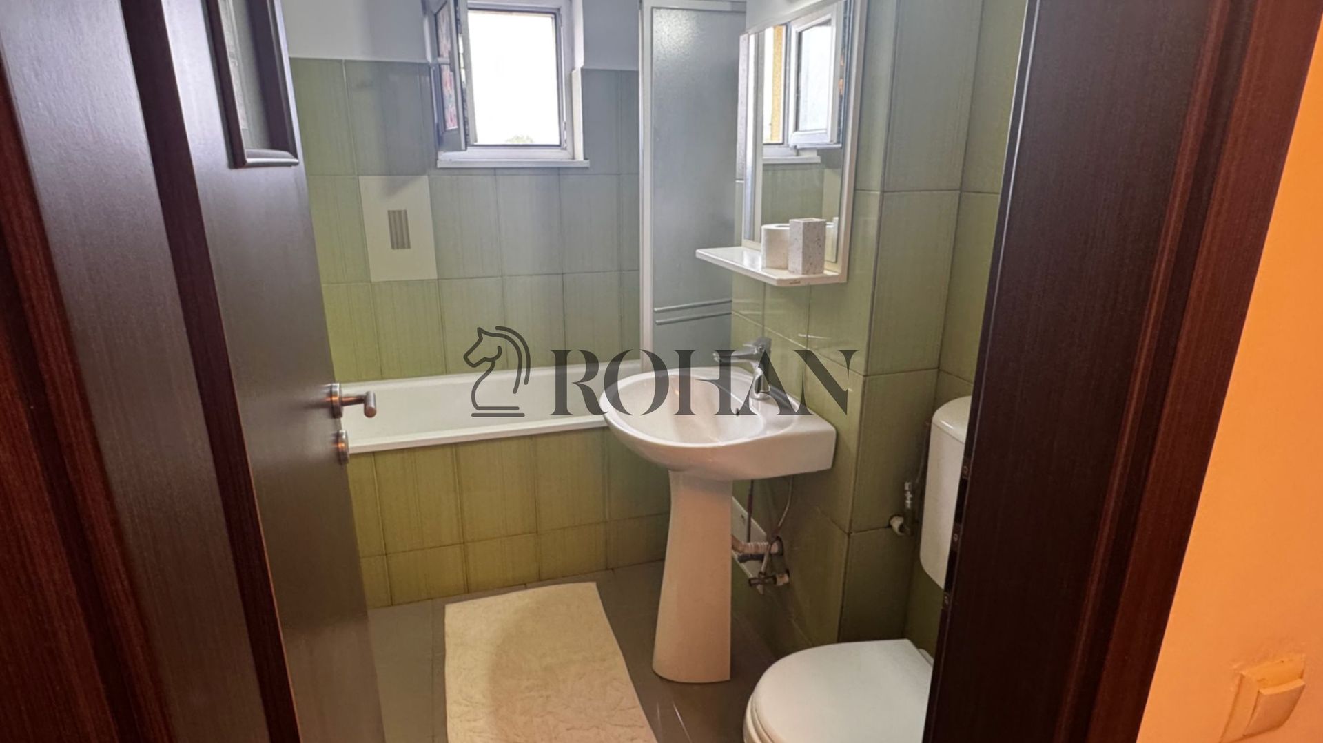 Apartament modern 2 camere - Centru Alba Iulia - Parcare - Balcon - Poză 7