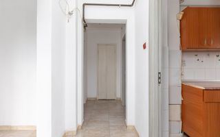 Apartament 3 camere decomandate, Zona Narcisa, Bacău - Poză 15