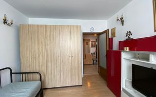Apartament cu doua camere decomandat, piata Domenii - Poză 2