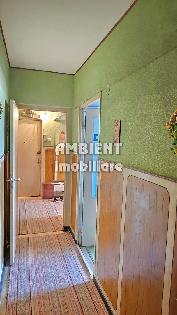 Apartament cu 4 camere, etaj 3, nerenovat, zona ULTRACENTRALA; - Poză 9