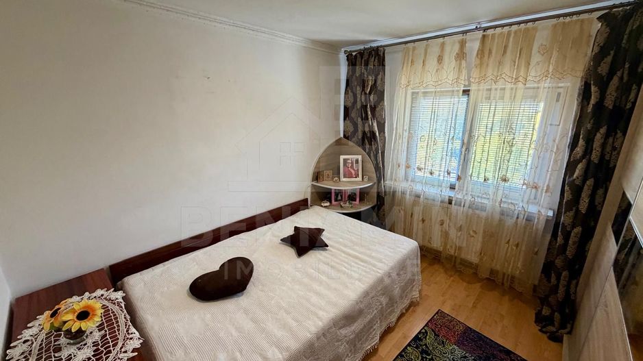 4 camere decomandate - Craiovita Noua - etaj 2 cu 2 bai - bloc 1982 - - Poză 10