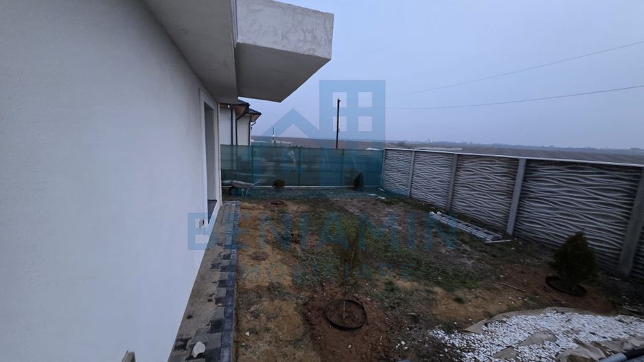 Casa noua 4 dormitoare 2 bai P+1 zona Selgros Teilor - Poză 13