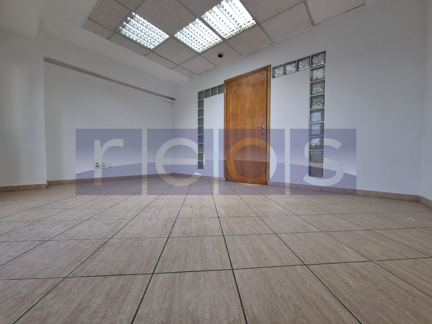 VANZARE SPATIU COMERCIAL | 15 CAMERE | ZONA UNIRII - Poză 15